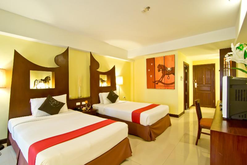 Golden Sea Pattaya Hotel - Oda