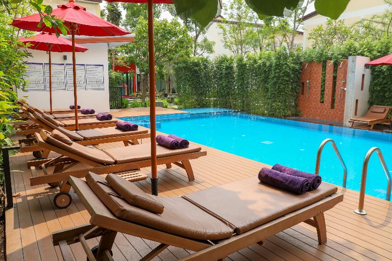 Golden Sea Pattaya Hotel - Havuz