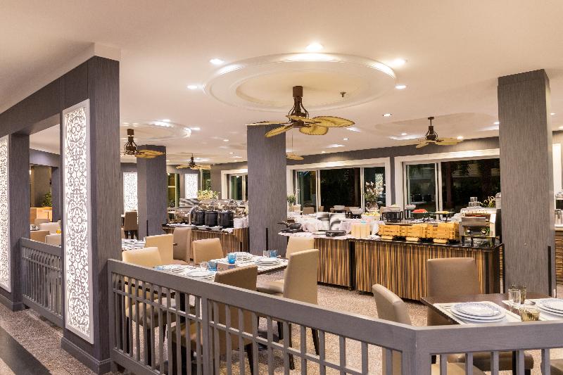 Golden Sea Pattaya Hotel - Restoran