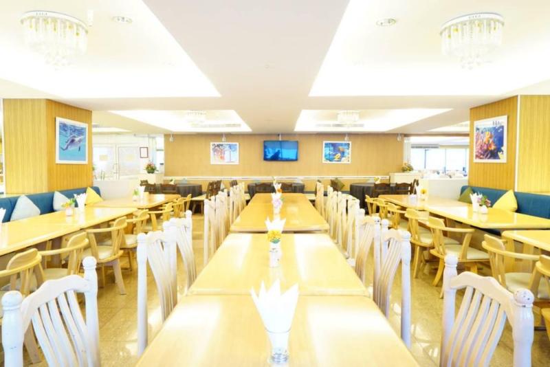 Bay Hotel Srinakarin - Restoran