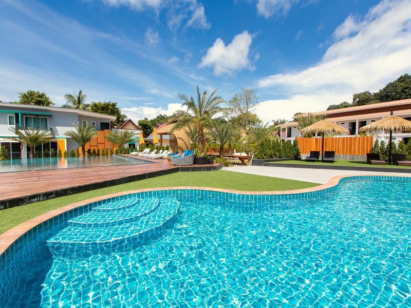 Phi Phi Andaman Beach Resort - Havuz