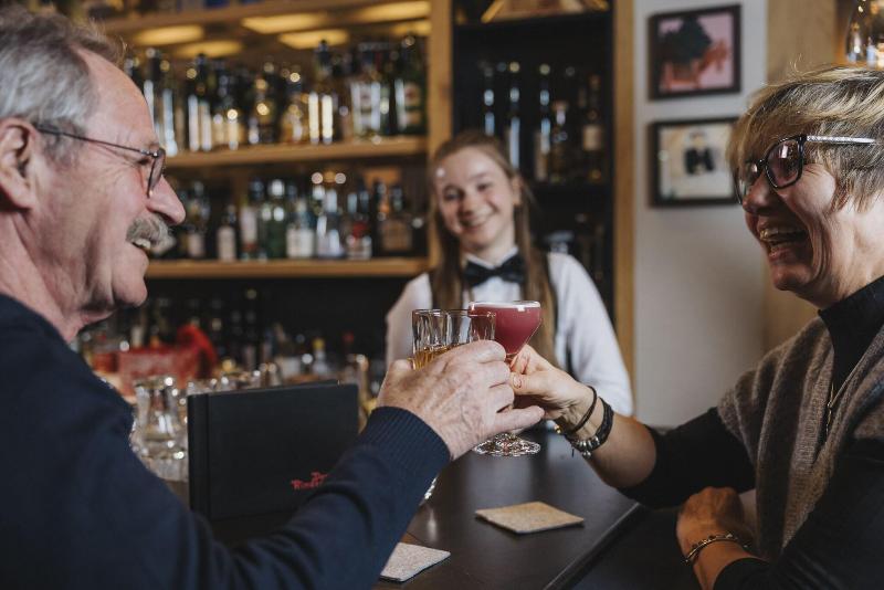 VALARA Alpine Art Hotel - Bar