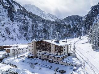 VALARA Alpine Art Hotel otel fotoğrafı