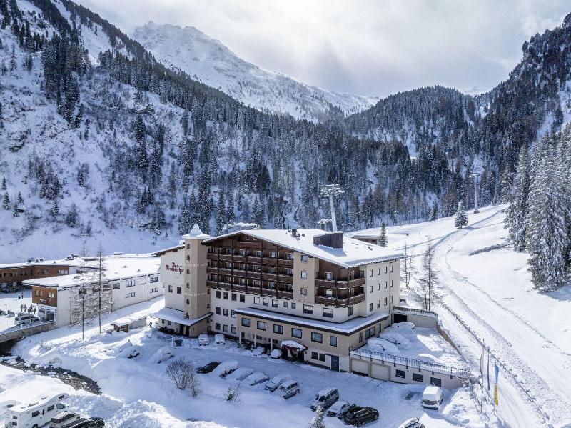 VALARA Alpine Art Hotel - Genel