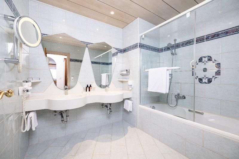 VALARA Alpine Art Hotel - Oda