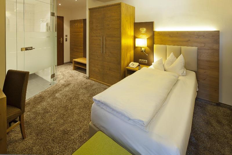 VALARA Alpine Art Hotel - Oda