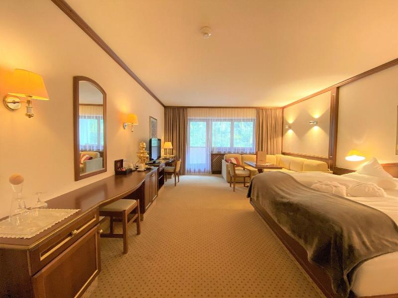 VALARA Alpine Art Hotel - Oda