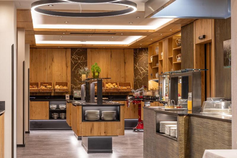 VALARA Alpine Art Hotel - Restoran