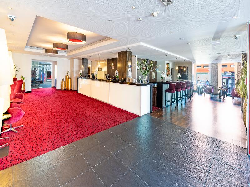 PLAZA Premium Salzburg - Lobi