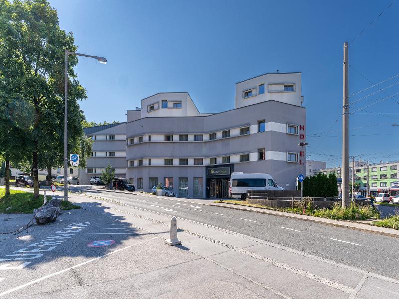 PLAZA Premium Salzburg - Genel