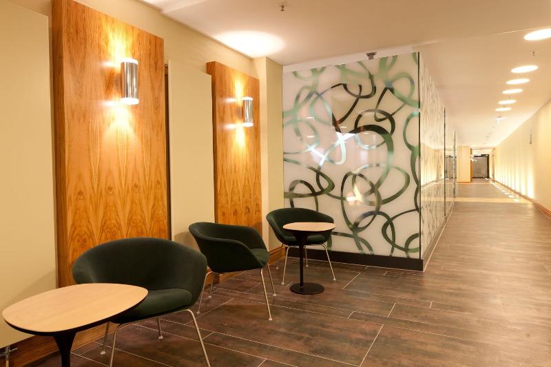 Hilton Frankfurt Airport - Aktivite