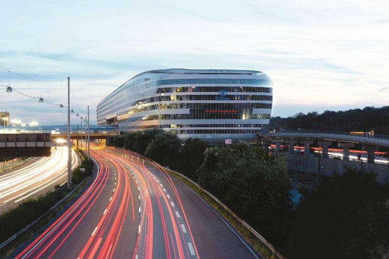 Hilton Frankfurt Airport - Genel
