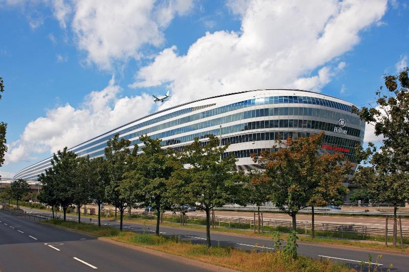 Hilton Frankfurt Airport - Genel