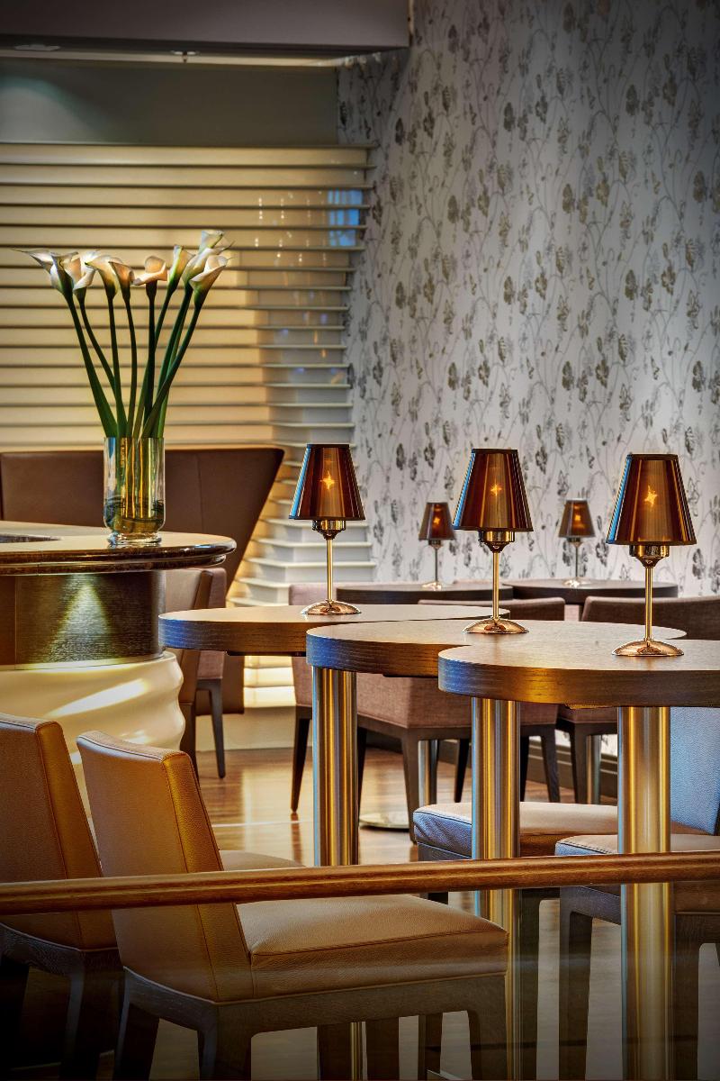 Hilton Frankfurt Airport - Genel