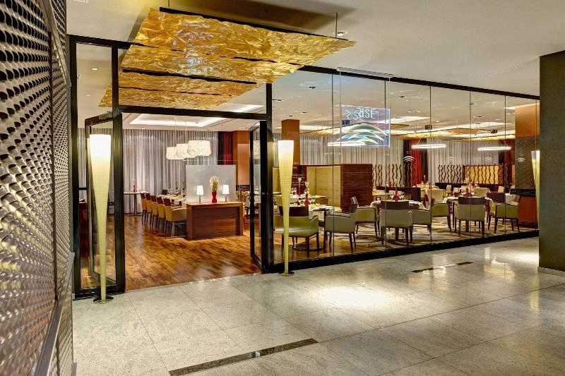 Hilton Frankfurt Airport - Restoran