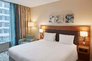 Hilton Garden Inn Frankfurt Airport fotoÄŸrafÄ±