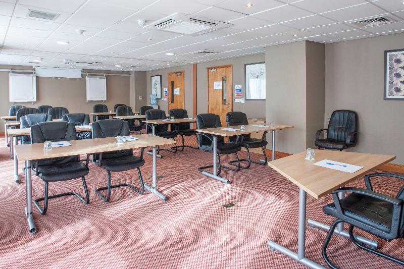Holiday Inn Express Birmingham Star City - Toplantı