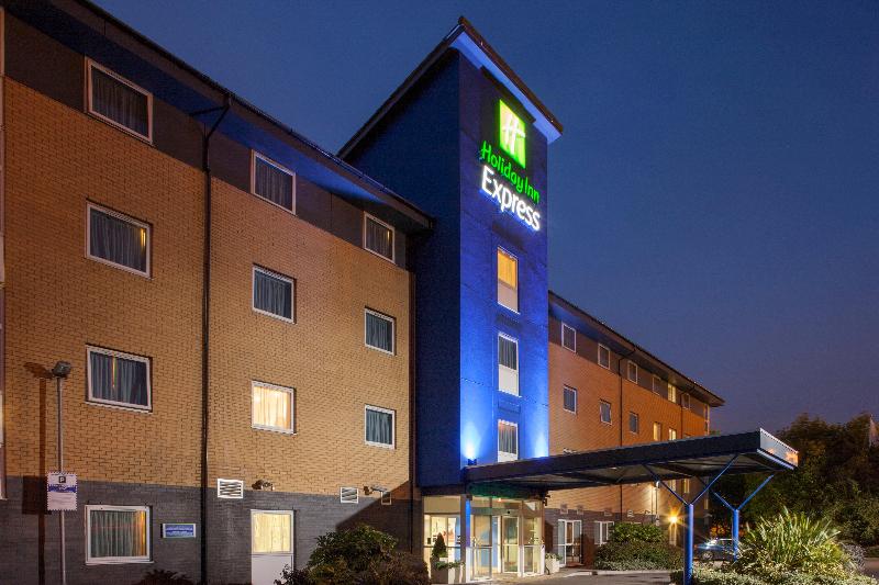 Holiday Inn Express Birmingham Star City - Genel