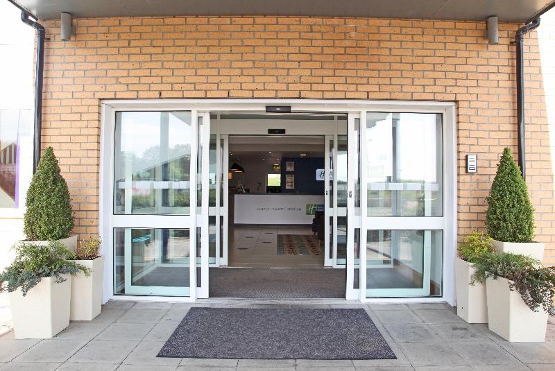 Holiday Inn Express Braintree - Genel