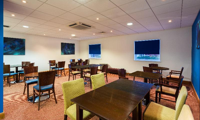 Holiday Inn Express Braintree - Restoran