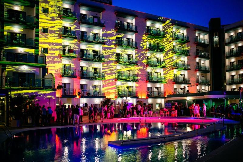 Ritual Torremolinos – Adults Only - Genel