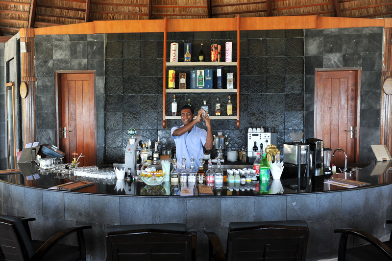 Komandoo Maldives Island Resort - Bar