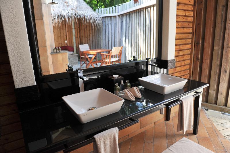 Komandoo Maldives Island Resort - Oda