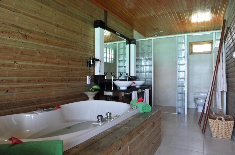 Komandoo Maldives Island Resort - Oda