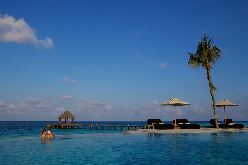 Komandoo Maldives Island Resort - Havuz