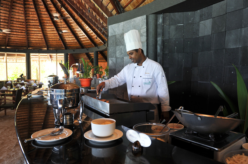 Komandoo Maldives Island Resort - Restoran