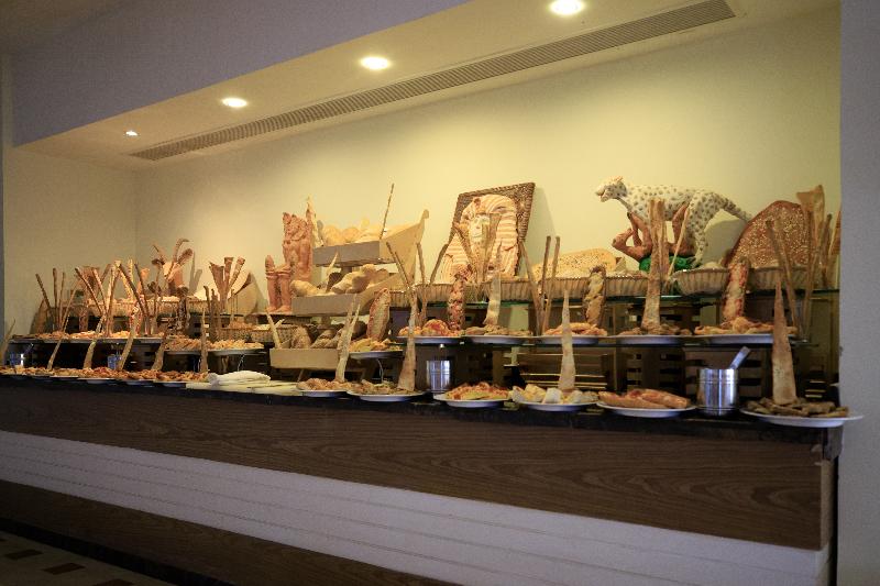 Amwaj Beach Club Resort - Restoran