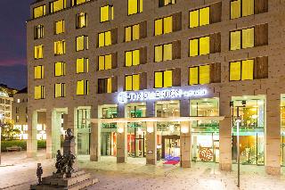 NH Collection Dresden Altmarkt otel fotoğrafı