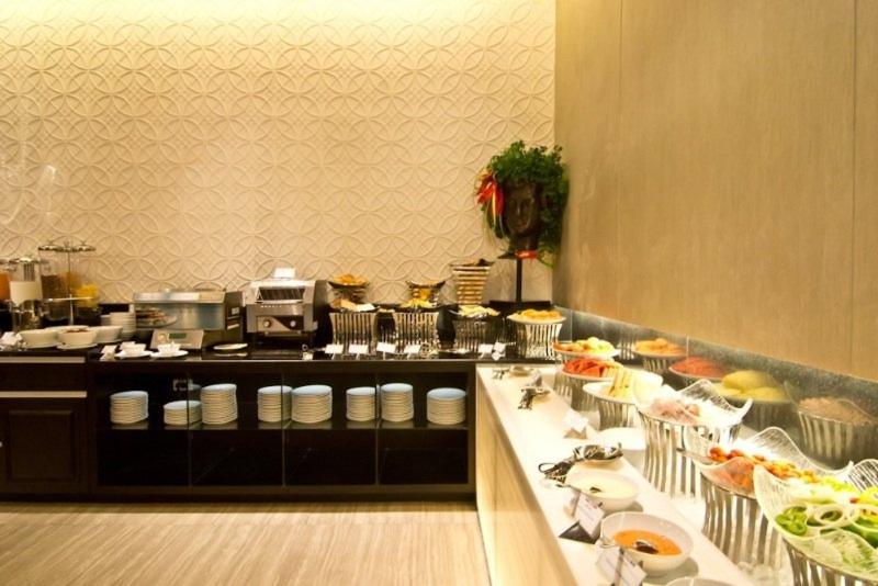 Tsix5 Hotel - Restoran