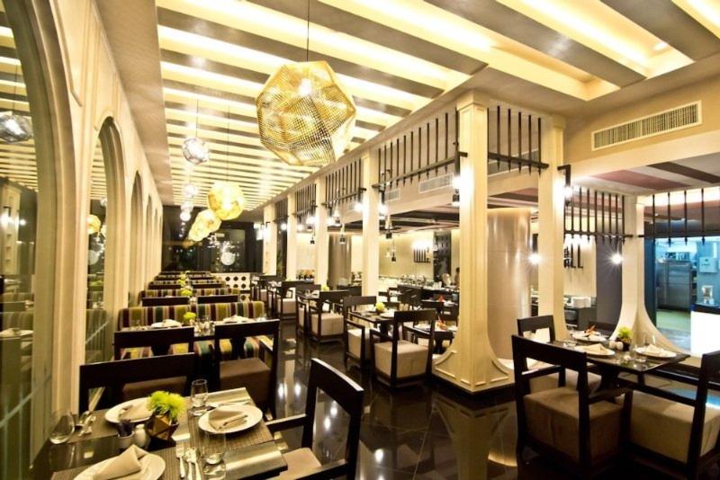 Tsix5 Hotel - Restoran