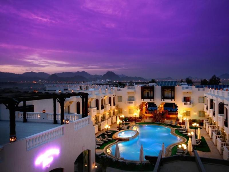 Oriental Rivoli Hotel & SPA - Havuz