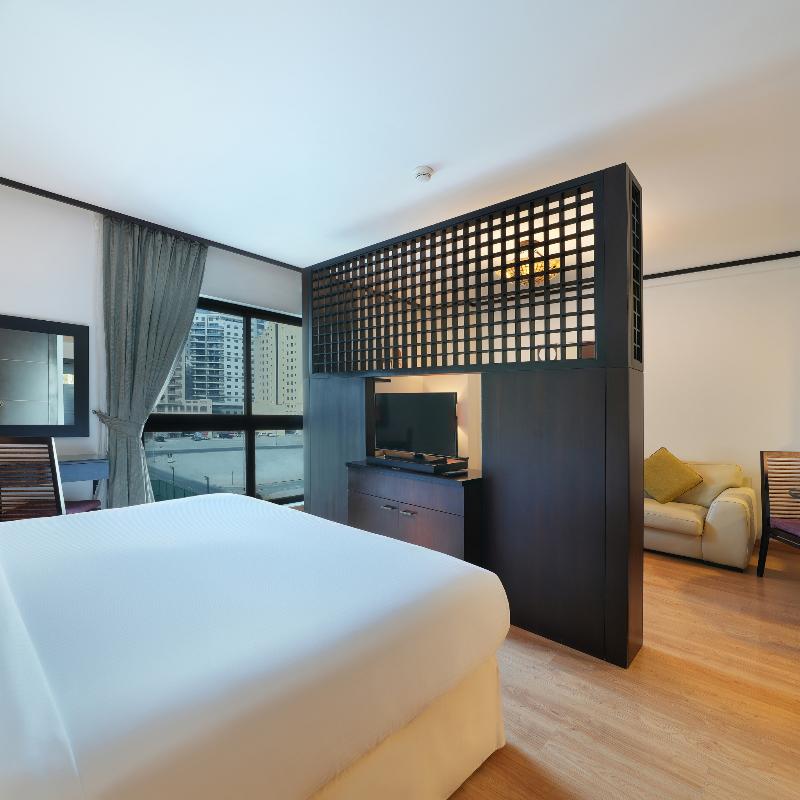 Park Apartments Dubai,an Edge by Rotana Hotel - Oda