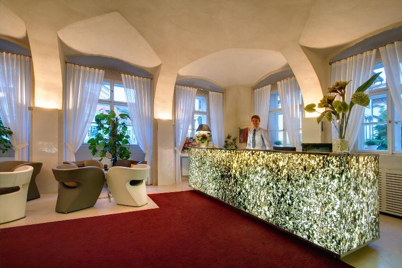 Three Storks Hotel - Lobi