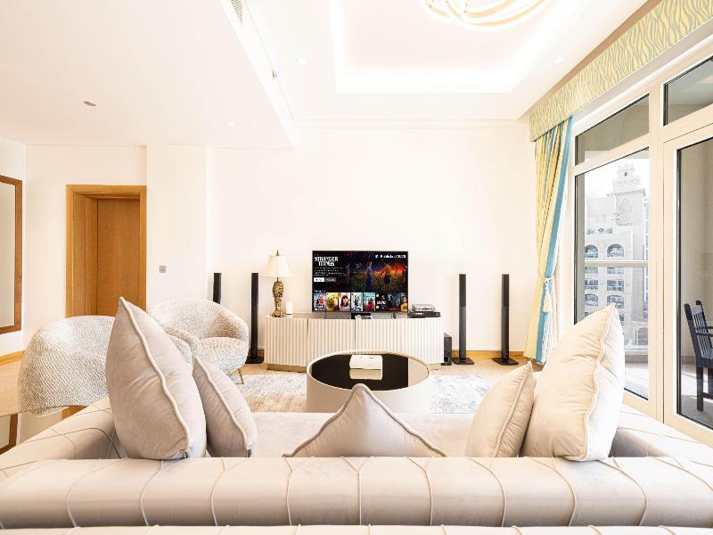 Royal Club By RVHR, Palm Jumeirah - Oda