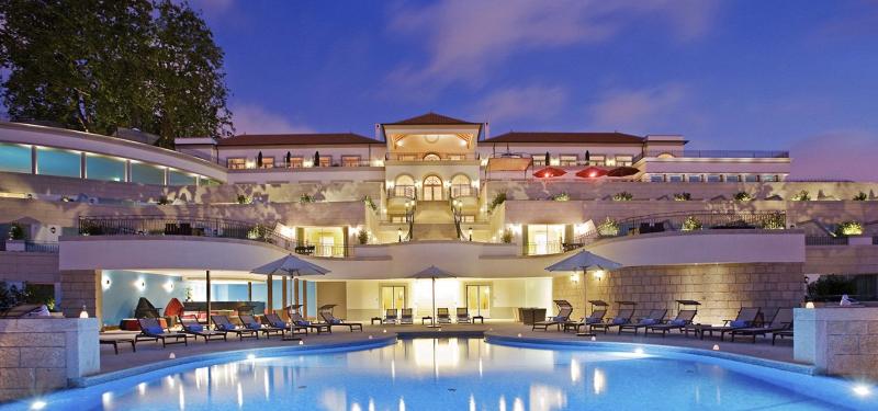 The Yeatman - Genel