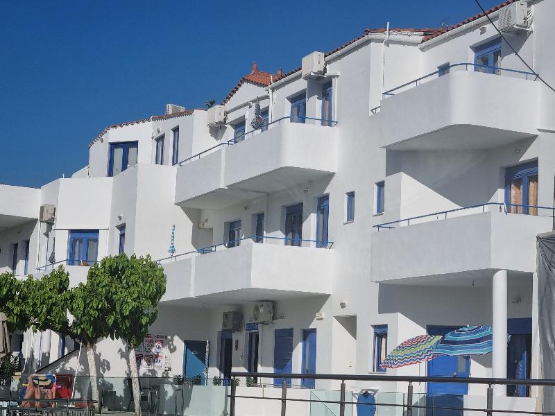 Leonidas Studios & Apartments - Genel