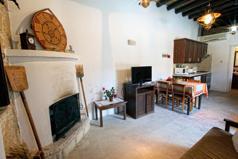 Leonidas Village Houses - Oda