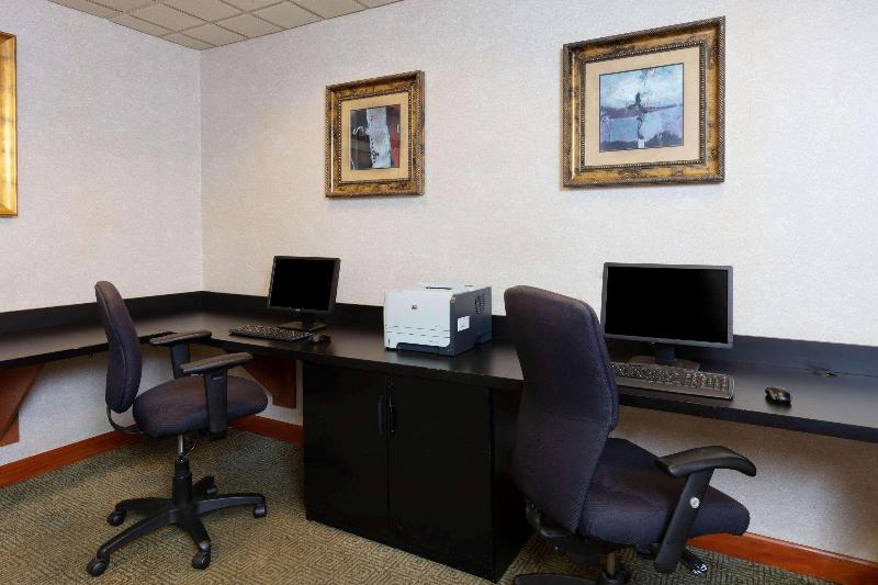 La Quinta Inn & Suites by Wyndham Garden City - Toplantı