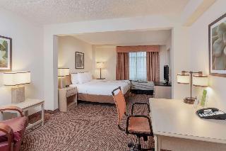 La Quinta Inn & Suites by Wyndham Garden City fotoÄŸrafÄ±