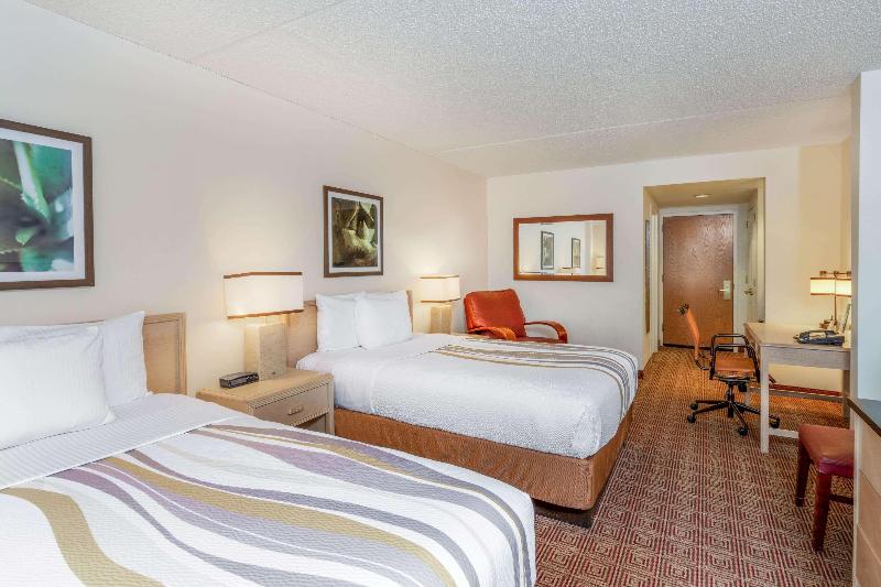 La Quinta Inn & Suites by Wyndham Garden City - Oda