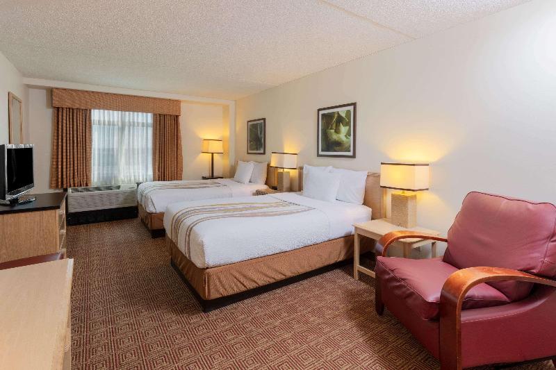 La Quinta Inn & Suites by Wyndham Garden City - Oda