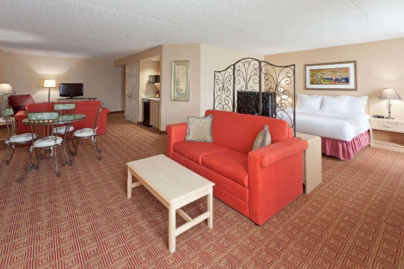 La Quinta Inn & Suites by Wyndham Garden City - Oda