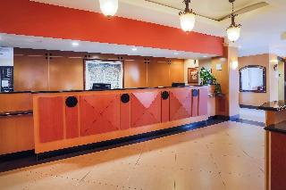 La Quinta Inn & Suites Islip fotoÄŸrafÄ±