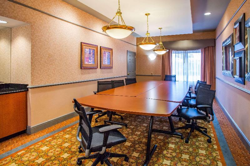 La Quinta Inn & Suites Islip - Toplantı