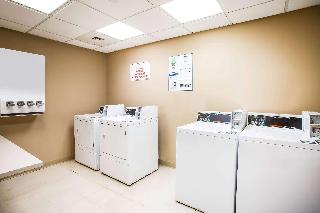 La Quinta Inn & Suites Islip fotoÄŸrafÄ±