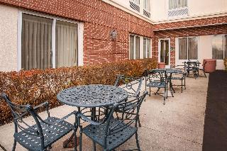 La Quinta Inn & Suites Islip fotoÄŸrafÄ±